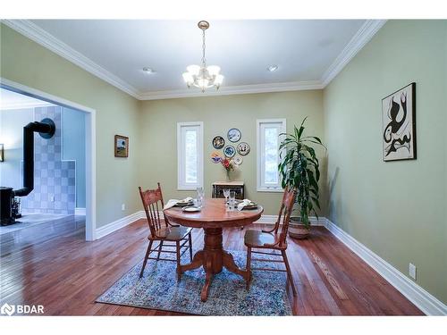 5823 Eighth Line, Hillsburgh, ON - Indoor Photo Showing Dining Room