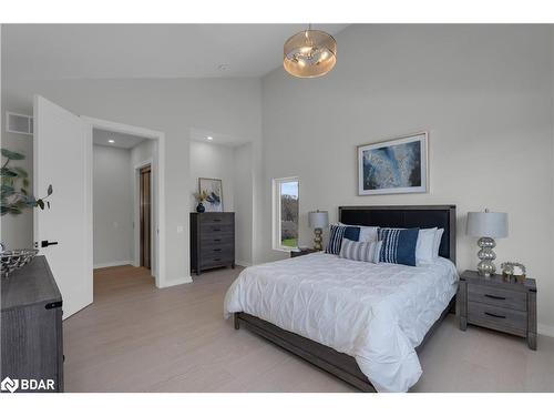 24 Grace Avenue, Orillia, ON - Indoor Photo Showing Bedroom
