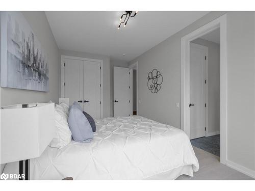 24 Grace Avenue, Orillia, ON - Indoor Photo Showing Bedroom