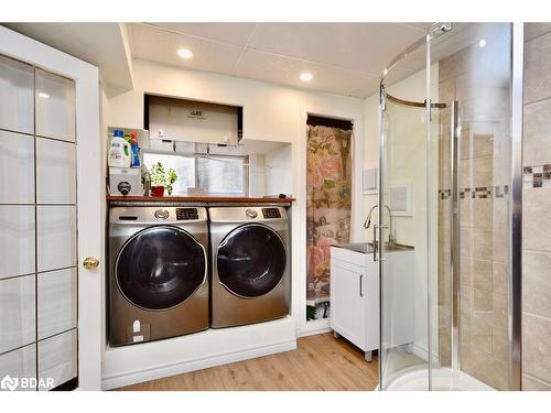 1400 Everton Road, Midland, ON - Indoor Photo Showing Laundry Room