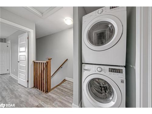 46-540 Essa Road, Barrie, ON - Indoor Photo Showing Laundry Room