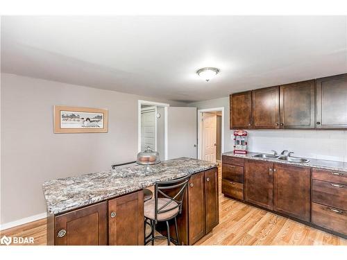 3151 25Th Sideroad, Innisfil, ON - Indoor Photo Showing Kitchen With Double Sink