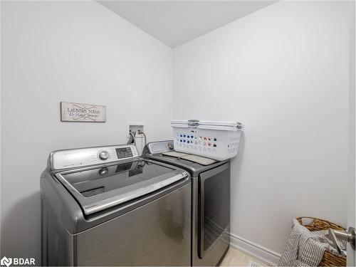 196 Diana Drive Drive, Orillia, ON - Indoor Photo Showing Laundry Room