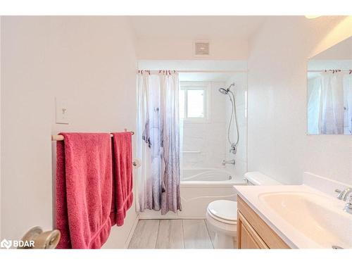 263 Crawford Street, Orillia, ON - Indoor Photo Showing Bathroom