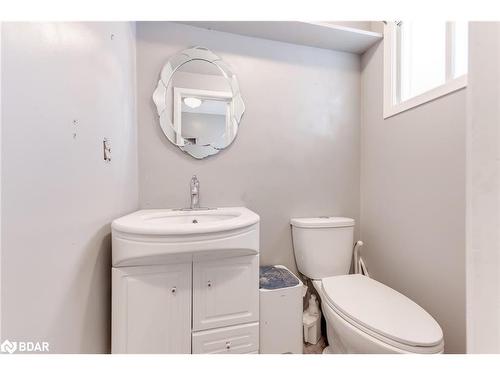 1 Mccuaig Court, Barrie, ON - Indoor Photo Showing Bathroom