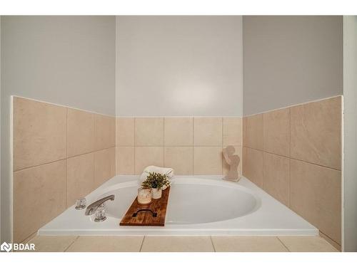 58 Hardgate Crescent, Brampton, ON - Indoor Photo Showing Bathroom