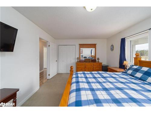 3329 New Brailey Line, Severn, ON - Indoor Photo Showing Bedroom