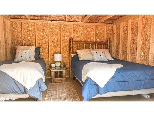 6881 Upper Big Chute Road, Coldwater, ON - Indoor Photo Showing Bedroom