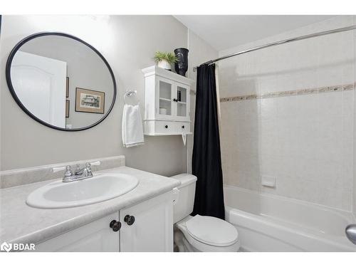 3181 Bass Lake Sideroad Side Road E, Orillia, ON - Indoor Photo Showing Bathroom