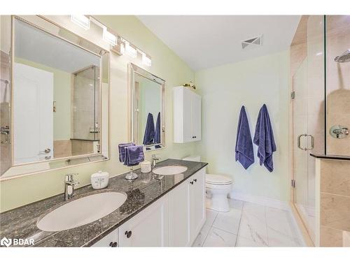 605-90 Orchard Point Road, Orillia, ON - Indoor Photo Showing Bathroom