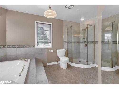 3510 20 Side Road, Barrie, ON - Indoor Photo Showing Bathroom