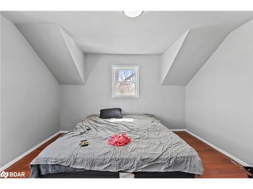 355 Lakeland Cres Crescent, Beaverton, ON - Indoor Photo Showing Bedroom