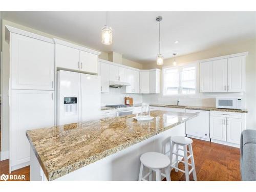 45 Betty Boulevard, Wasaga Beach, ON - Indoor Photo Showing Kitchen With Upgraded Kitchen
