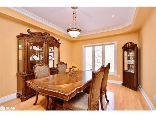 41 Camelot Square, Barrie, ON - Indoor Photo Showing Dining Room