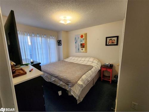 39 Penvill Trail, Barrie, ON - Indoor Photo Showing Bedroom