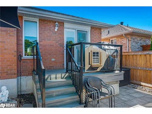 324 Harvie Road, Barrie, ON - Outdoor With In Ground Pool With Backyard