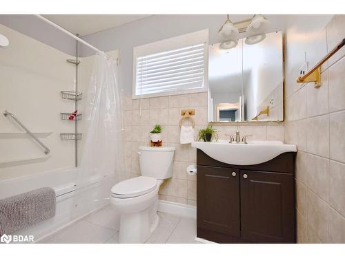 33 Shelley Dr, Little Britain, ON - Indoor Photo Showing Bathroom