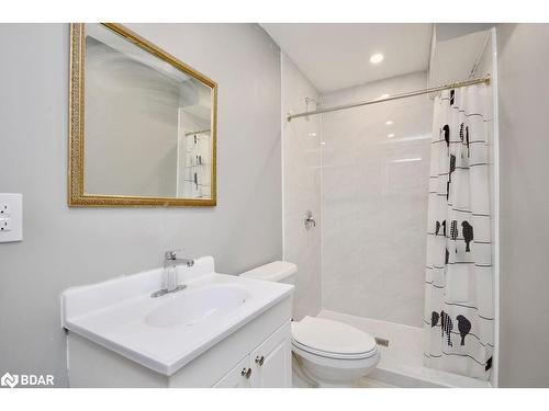 33 Shelley Dr, Little Britain, ON - Indoor Photo Showing Bathroom