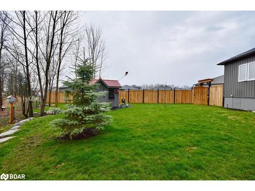 15 Cardinal Court, Victoria Harbour, ON - Outdoor With Backyard