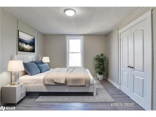 279 Matchedash Street N, Orillia, ON - Indoor Photo Showing Bedroom