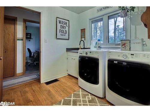 1850 Confederation Drive, Severn, ON - Indoor Photo Showing Laundry Room