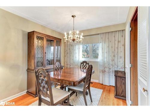 16 Lay Street, Barrie, ON - Indoor Photo Showing Dining Room