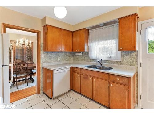 16 Lay Street, Barrie, ON - Indoor Photo Showing Kitchen With Double Sink