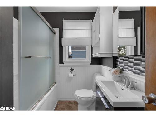7492 County Road 91, Stayner, ON - Indoor Photo Showing Bathroom