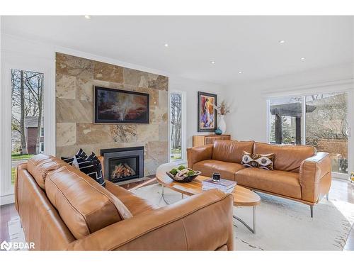 10 Shoreview Drive, Barrie, ON - Indoor Photo Showing Living Room With Fireplace