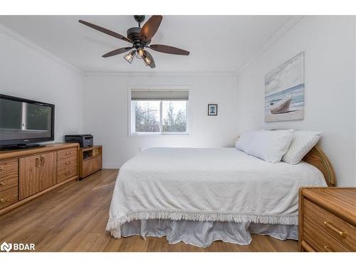 7 Ainsworth Drive, Ramara, ON - Indoor Photo Showing Bedroom
