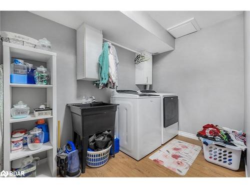 101 Highland Drive, Oro-Medonte, ON - Indoor Photo Showing Laundry Room