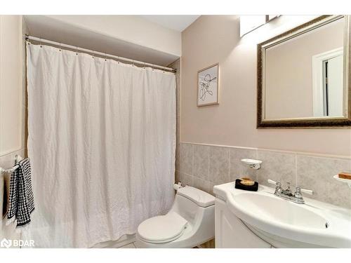 410 Linda Lane, Wasaga Beach, ON - Indoor Photo Showing Bathroom