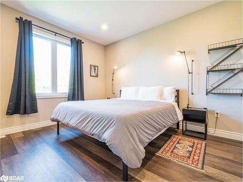 142 Harrison St Street, Elora, ON - Indoor Photo Showing Bedroom