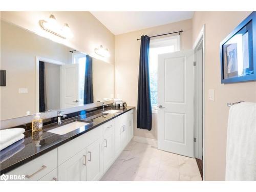 142 Harrison St Street, Elora, ON - Indoor Photo Showing Bathroom