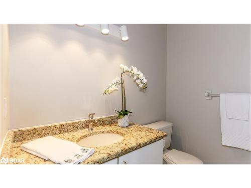 56 Brucker Road, Barrie, ON - Indoor Photo Showing Bathroom