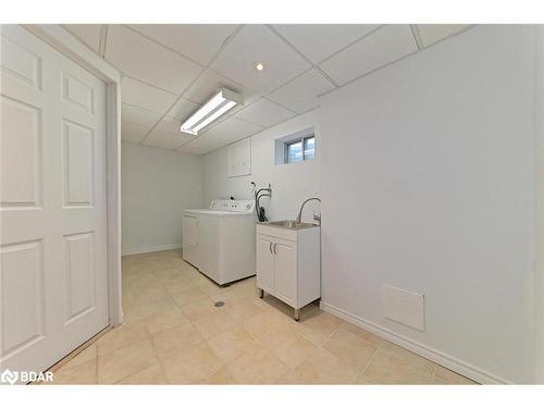 5 Tindale Road, Brampton, ON - Indoor Photo Showing Laundry Room