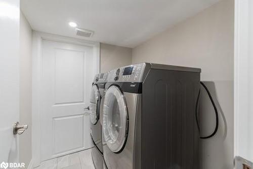 240 Wellington Street E, Barrie, ON - Indoor Photo Showing Laundry Room