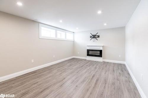 240 Wellington Street E, Barrie, ON - Indoor With Fireplace