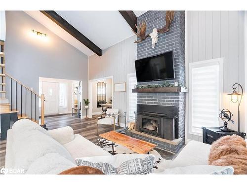 22 Slalom Drive, Oro-Medonte, ON - Indoor Photo Showing Living Room With Fireplace