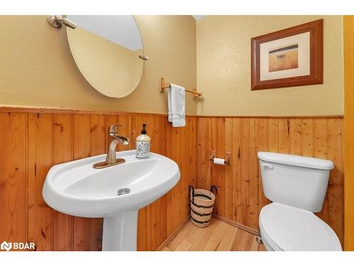 3 Bond Street, Tamworth, ON - Indoor Photo Showing Bathroom