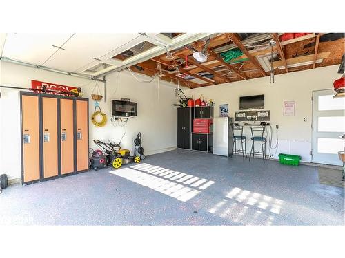 3 St Patricks Drive, Phelpston, ON - Indoor Photo Showing Garage