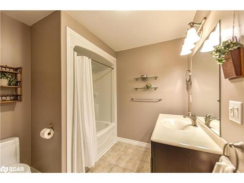 202-43 Creighton Street, Ramara, ON - Indoor Photo Showing Bathroom