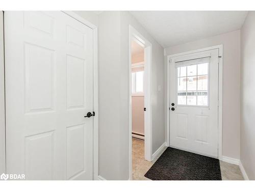 19 Loggers Run, Barrie, ON - Indoor Photo Showing Other Room