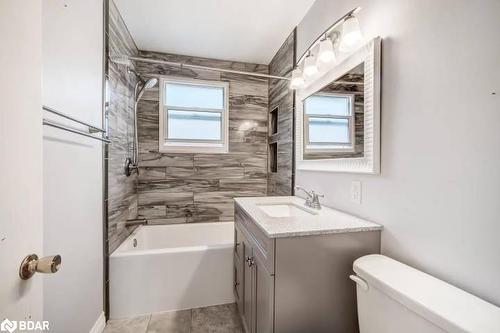36 Lount Street, Barrie, ON - Indoor Photo Showing Bathroom