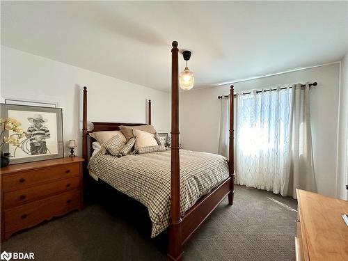 104 Clippers Lane, Thornbury, ON - Indoor Photo Showing Bedroom
