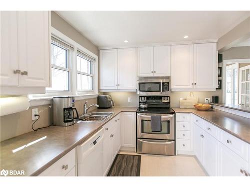 68 Eugenia Street, Barrie, ON - Indoor Photo Showing Kitchen With Double Sink