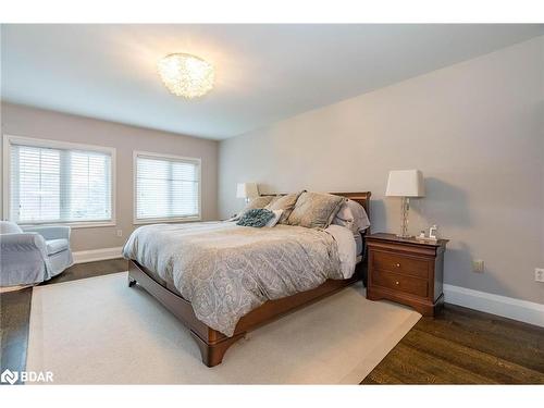 136 Park Drive, Stouffville, ON - Indoor Photo Showing Bedroom