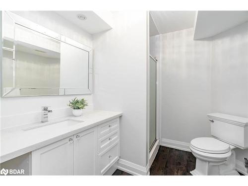 136 Park Drive, Stouffville, ON - Indoor Photo Showing Bathroom