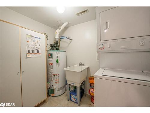 110-50 Mulligan Lane, Wasaga Beach, ON - Indoor Photo Showing Laundry Room