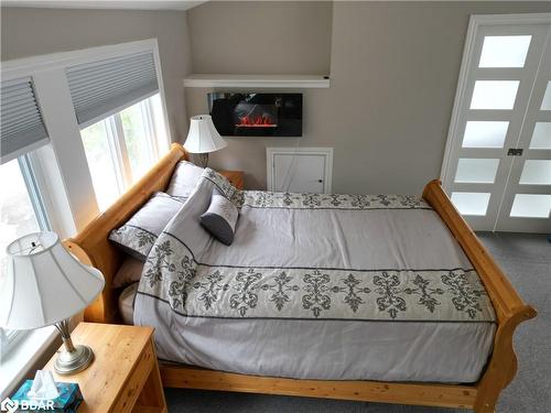 589957 Grey Rd 19, The Blue Mountains, ON - Indoor Photo Showing Bedroom